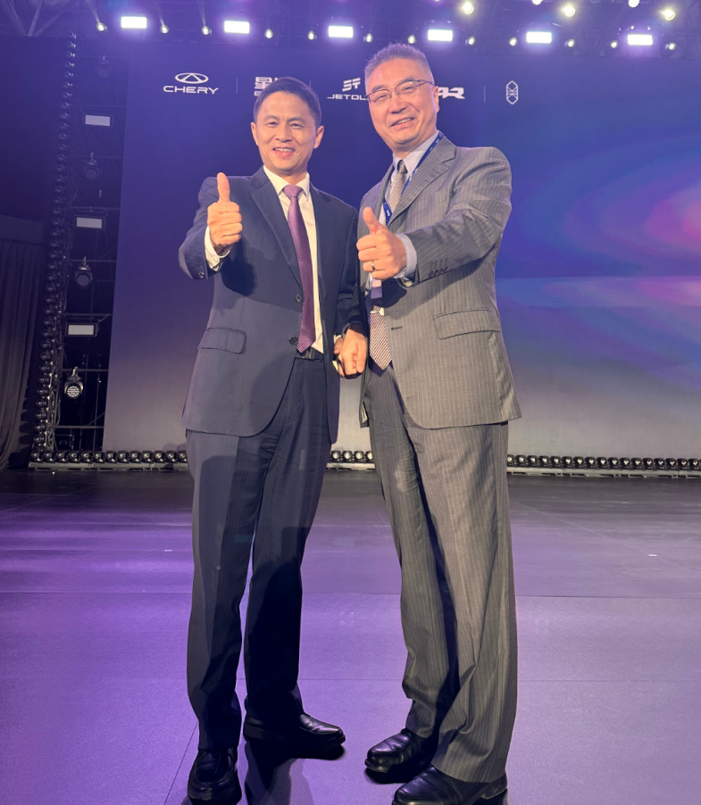 CTO高博士合影.png CTO高博士合影.png